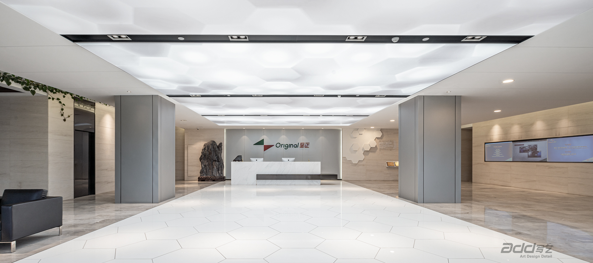 至正道化辦(bàn)公(gōng)樓裝(zhuang)修-大(da)堂-pc